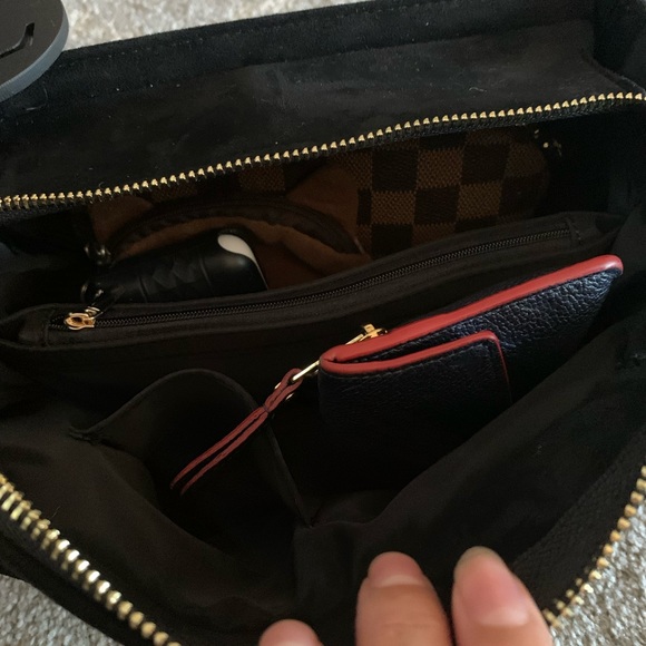 Black empriente backpack no date code new 2021 version has chip - Picture 4 of 5